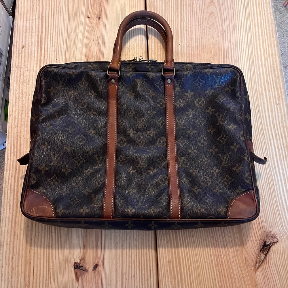Porte documents voyage Louis Vuitton satchel/laptop bag.